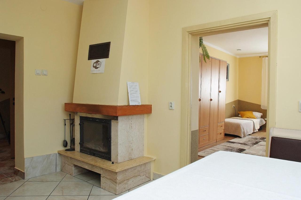 Appartement Agroturystka U Basi à Pietrzykowice  Extérieur photo